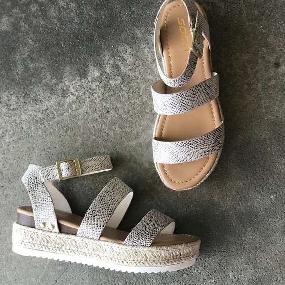 Soda Bryce Snake Print Espadrille Platform Sandals - Picture 7 of 10